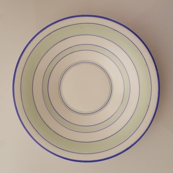 1930s Vintage Royal Albert Art Deco Teacup and Saucer Set - Picture 11 of 17